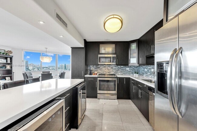 Building Photo - 7135 Collins Ave