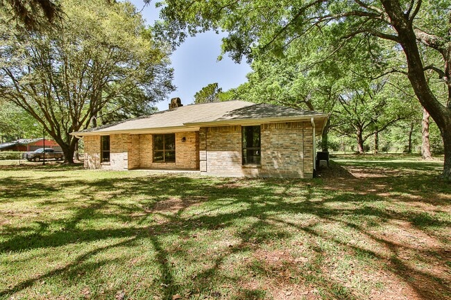 Building Photo - 17406 Bobcat Trail