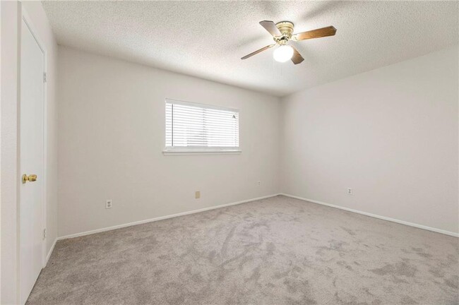 Building Photo - 4401 Molokai Dr