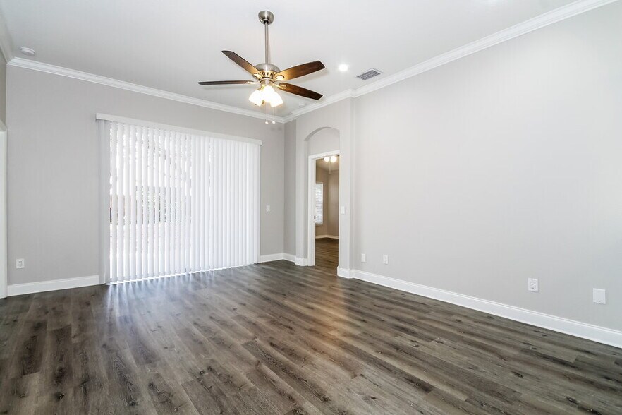 Building Photo - 11716 S Stone Ln