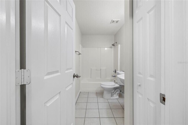 Building Photo - 37228 Grassy Hill Ln
