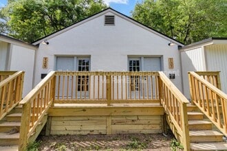 Building Photo - 127 Hibiscus Ave