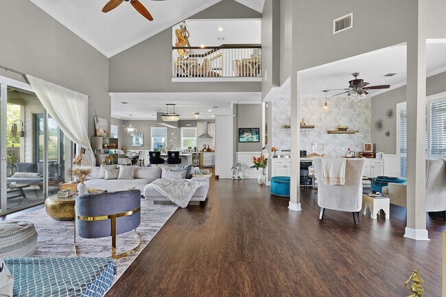 Building Photo - 500 Turnberry Ln