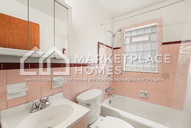 Building Photo - 9917 Sussex St