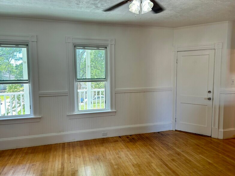 Building Photo - 59 Cotter Ct
