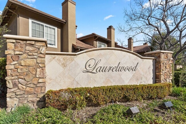 Building Photo - 631 S Glenhurst Dr