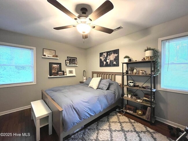 Building Photo - 375 Midland Rd