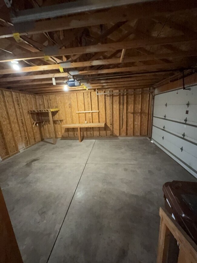 Building Photo - Move-In Ready Home in Wellington