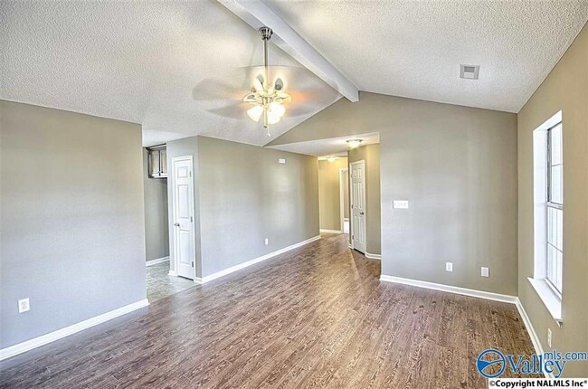 Building Photo - 105 Grey Fawn Trail