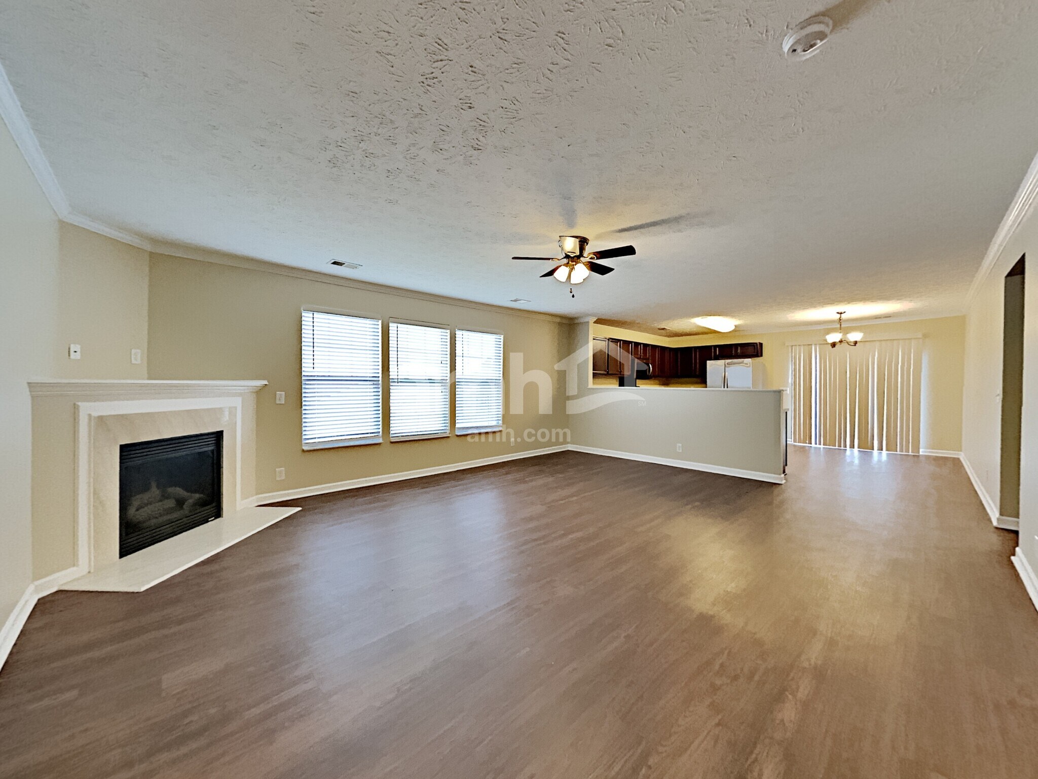 Building Photo - 3195 Hidden Creek Dr