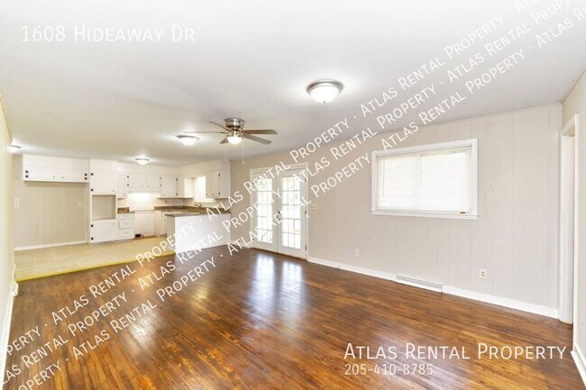 Building Photo - 1608 Hideaway Dr