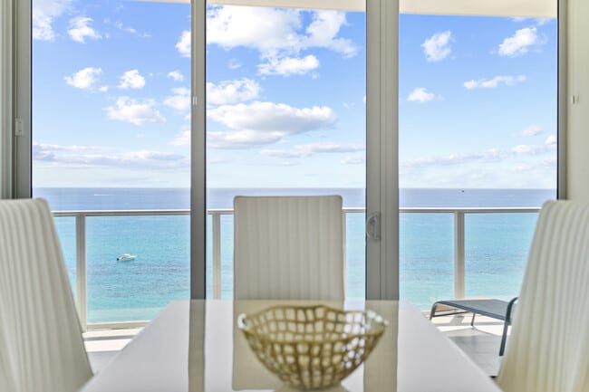 Building Photo - 3100 N Ocean Dr