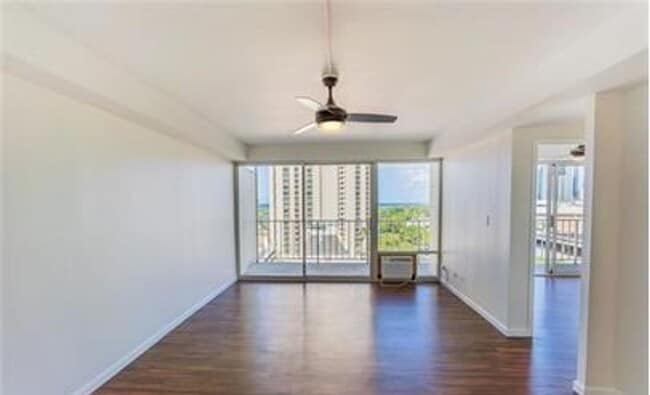 Primary Photo - Pet Friendly, Secured, Lanai, AC, Private W&D
