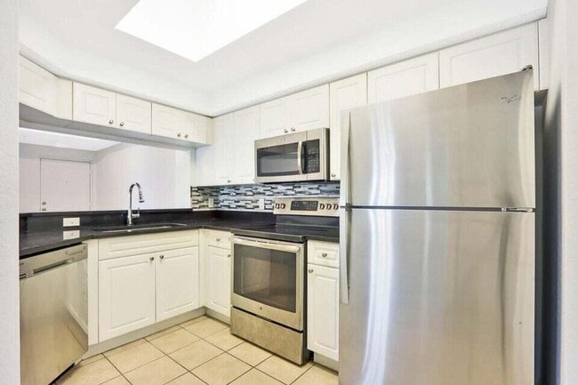 Primary Photo - 2725 Anzio Ct