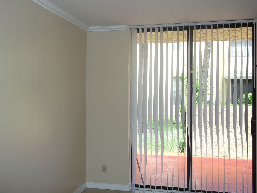 Building Photo - 767 SE 1st Way