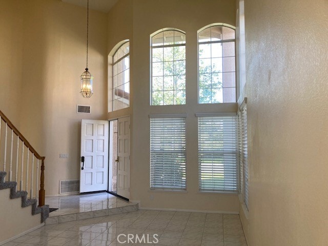 Building Photo - 20 Flintstone