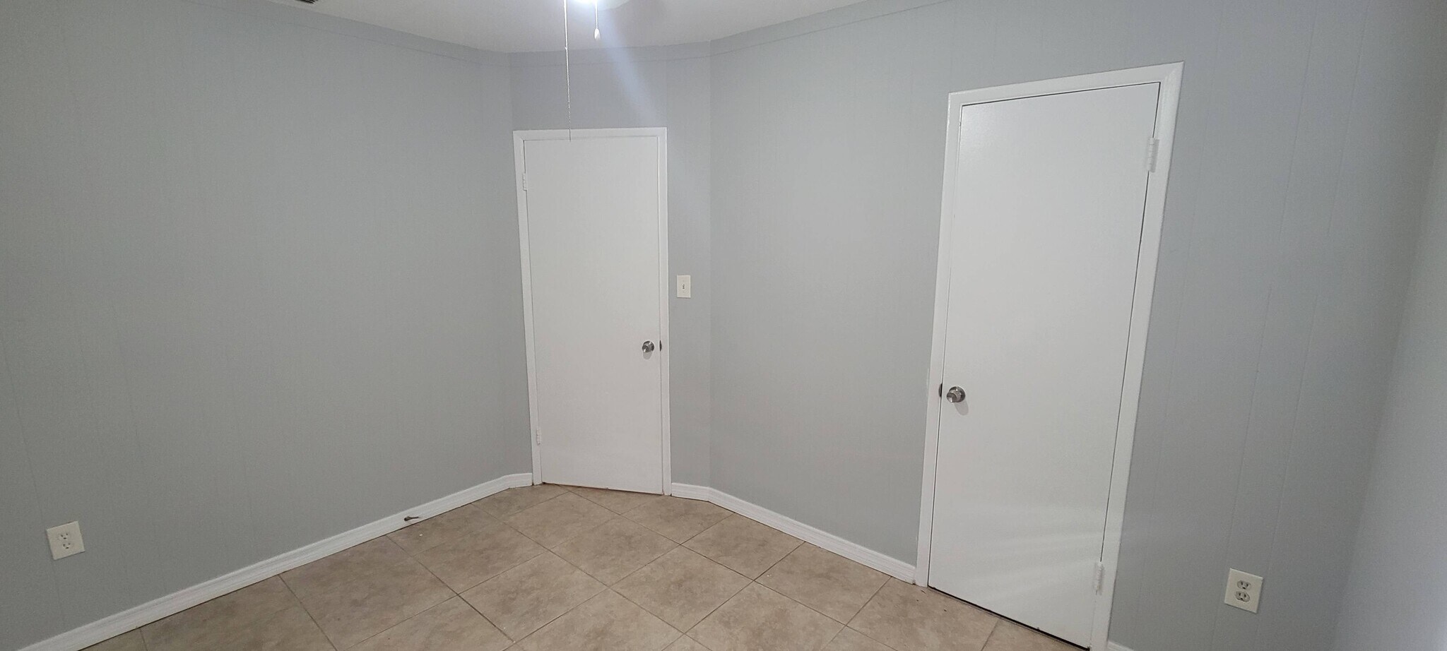 Building Photo - 2439 2nd Avenue SE