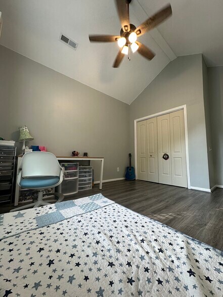 Bedroom 2 Again - 121 Candleberry Cir