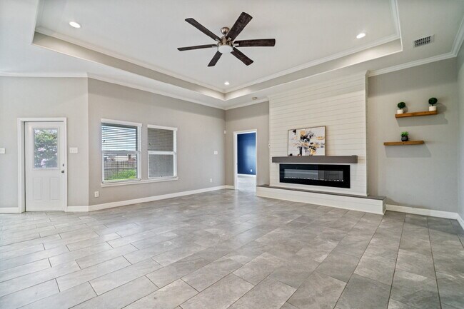 Building Photo - 3922 Pennine Way