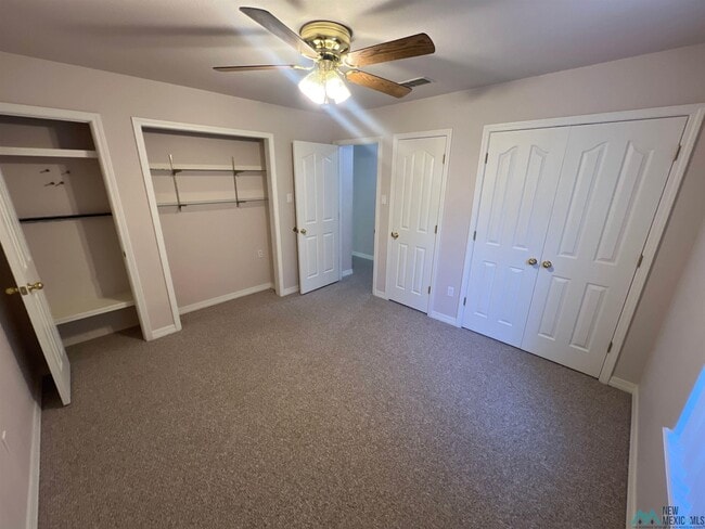 Building Photo - 721 Jeanie Dr