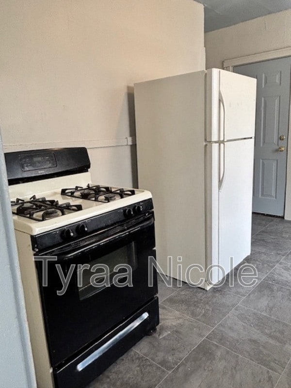 Building Photo - 7424 Wykes St