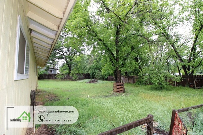 Building Photo - 2390 North Dr