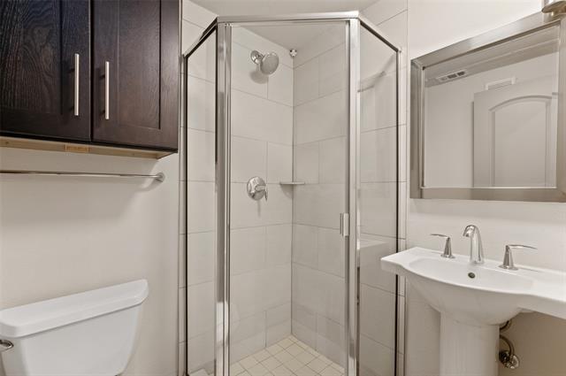 Building Photo - 3126 Ross Ave