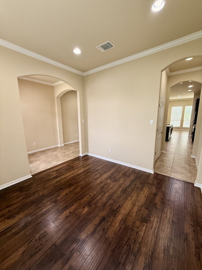 Building Photo - 10307 Bryson Dr