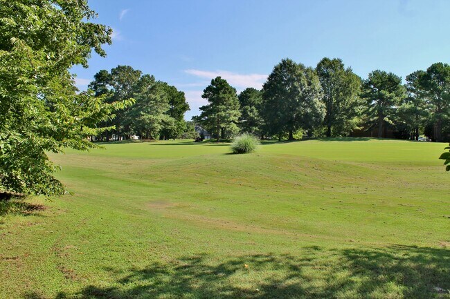 Building Photo - Golf Course Lot!! 4-Bedroom Home in Cypress Point!! Fenced Backyard & Dog Friendly!