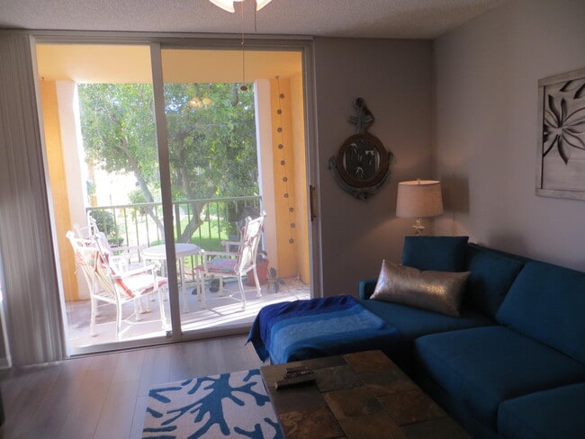 Building Photo - 123 Yacht Club Way