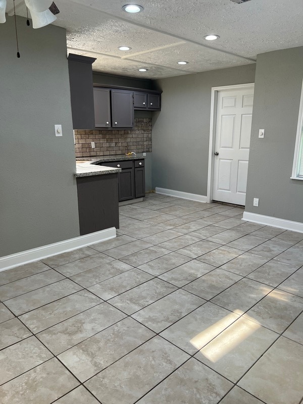 Building Photo - 8601 Homewood Ln