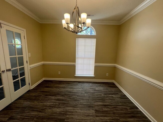Building Photo - Welcome to Timbertop5127, a well-appointed 4-bedroom, 2.5-bath home in Charlotte, NC.
