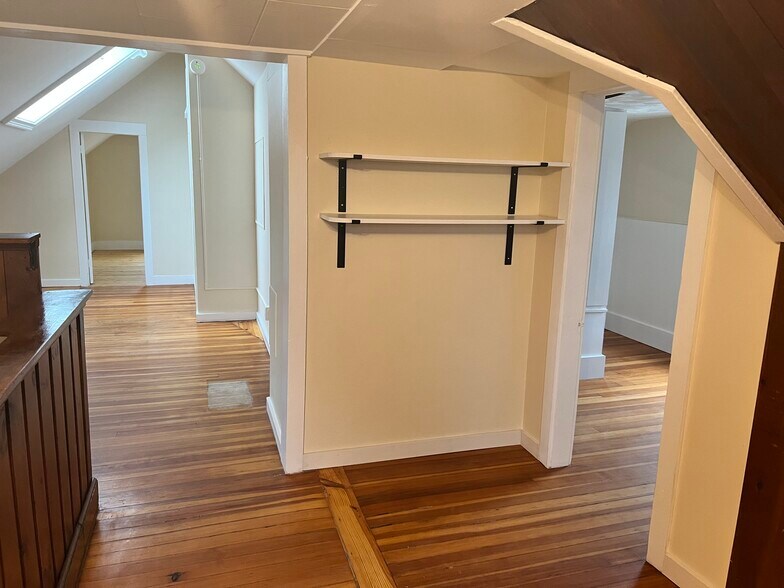 Building Photo - 9 Summer St