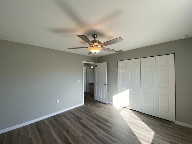 Building Photo - Great SE Ocala Home 3/2/2 **Won't Last**