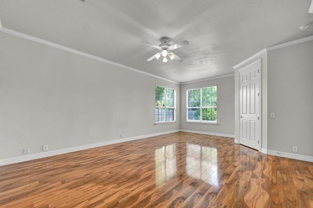 Building Photo - 306 Canyon Lake Dr