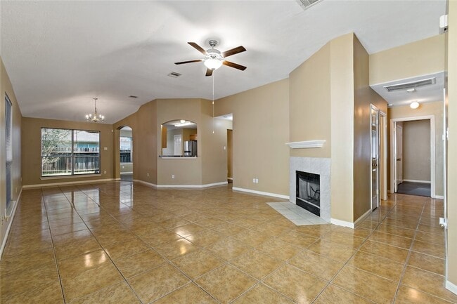 Building Photo - 2418 Orchard Run Way