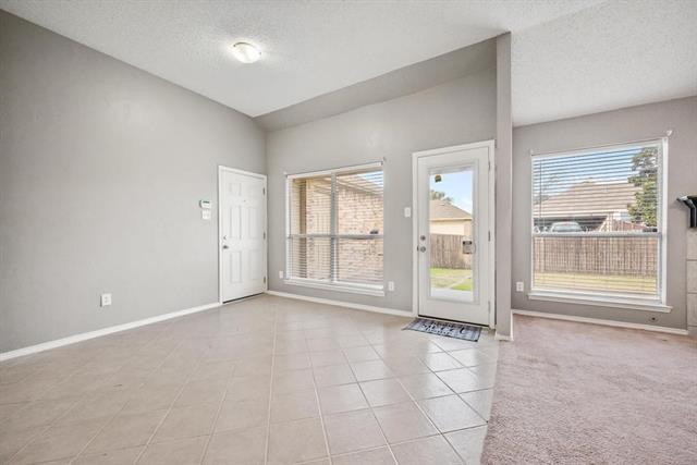 Building Photo - 7700 Glenoaks Dr