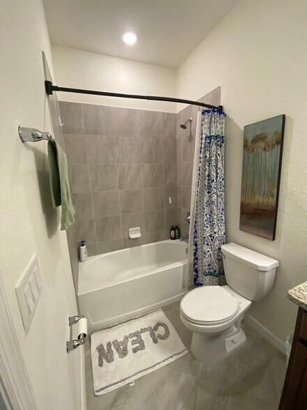 Building Photo - 14215 Vindel Cir