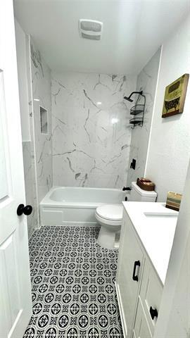 Building Photo - 809 Milky Way