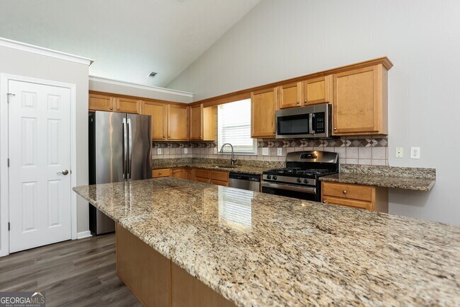 Building Photo - 2245 Charleston Oak Cir