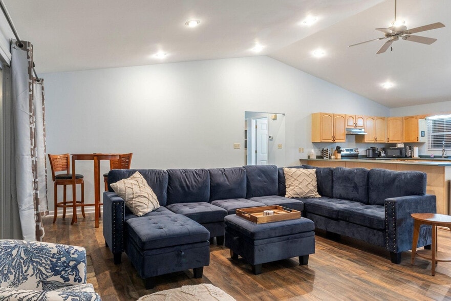 Primary Photo - 160 Hugh Dorsey Rd