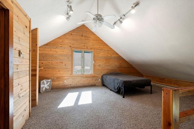 Building Photo - 2 Bedroom 2 Bathroom Cabin!