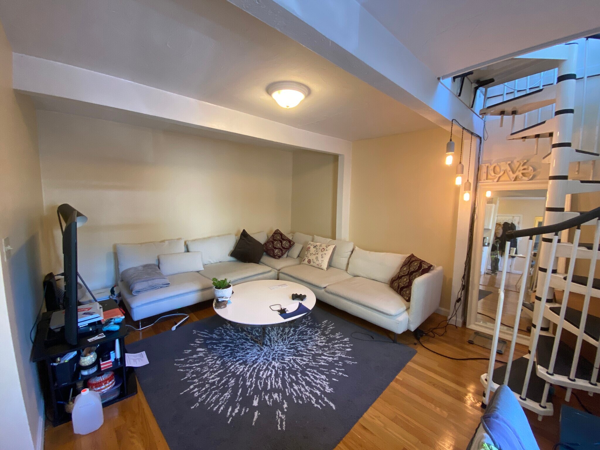 Building Photo - 257 Beacon St