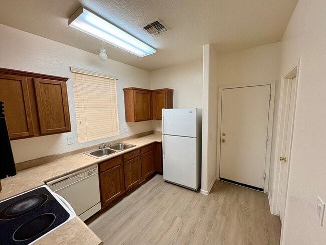 Building Photo - 10017 W Williams St