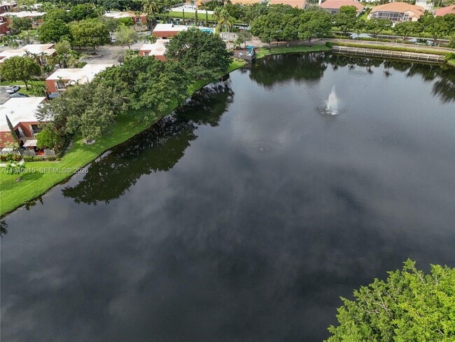 Building Photo - 9977 NW 6th Ct