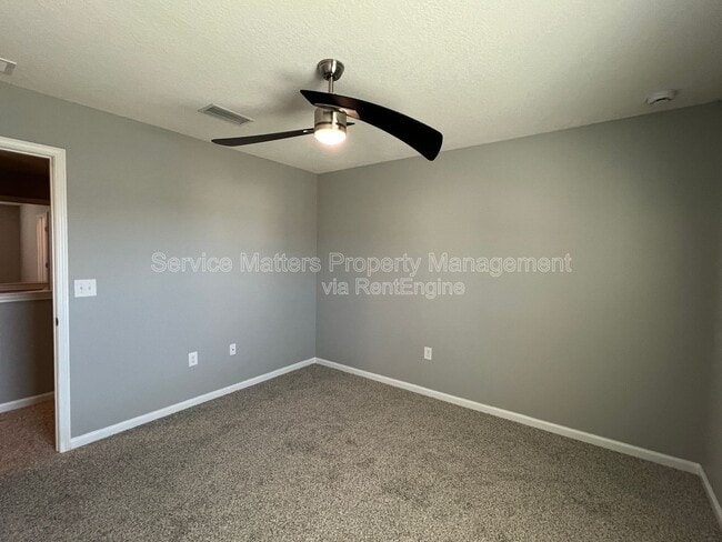 Building Photo - 5881 Old Plantation Court