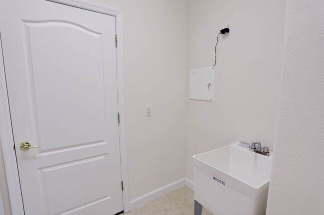 Building Photo - 2695 Palastro Way