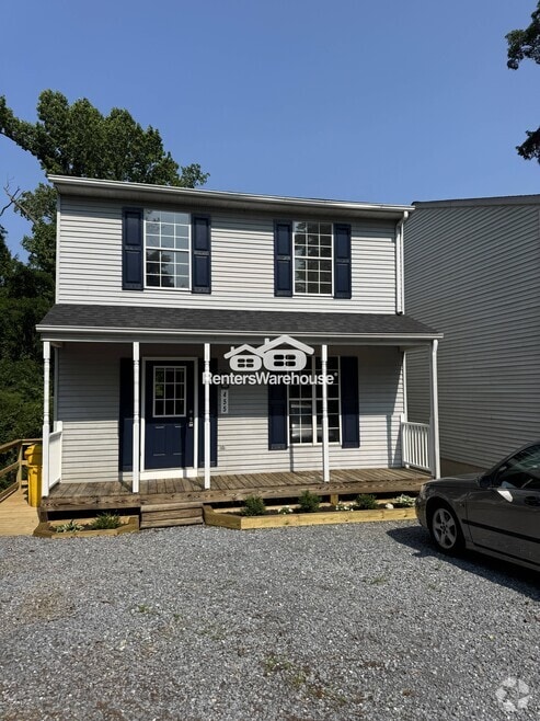 Building Photo - 455 Broadwater Rd