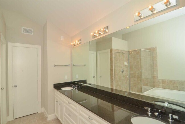 Building Photo - 2710 Hullsmith Dr