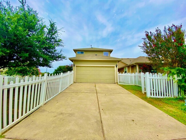 Building Photo - 1000 Berry Bend Path